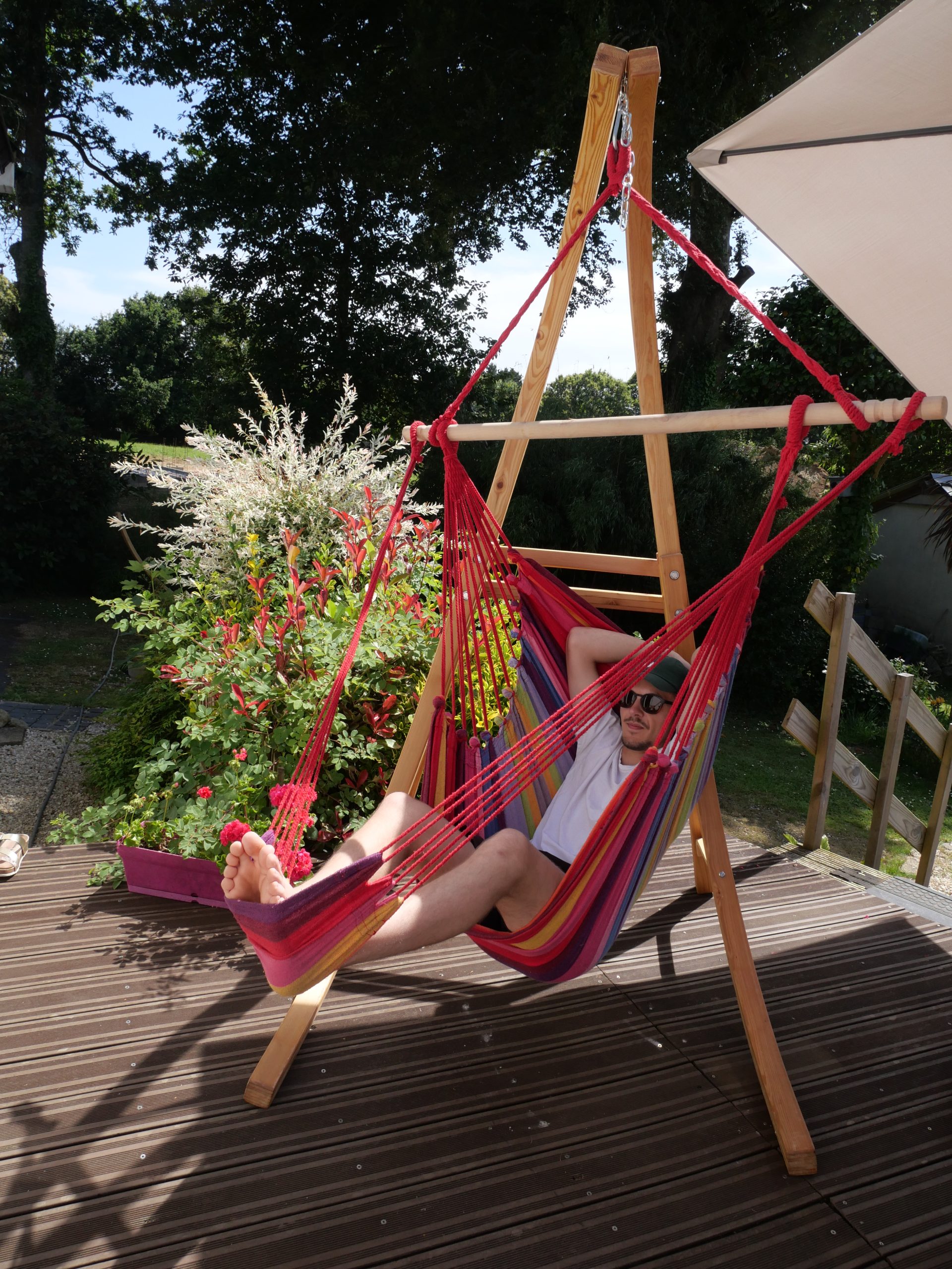Utilisation de la grande chaise hamac avec repose pied